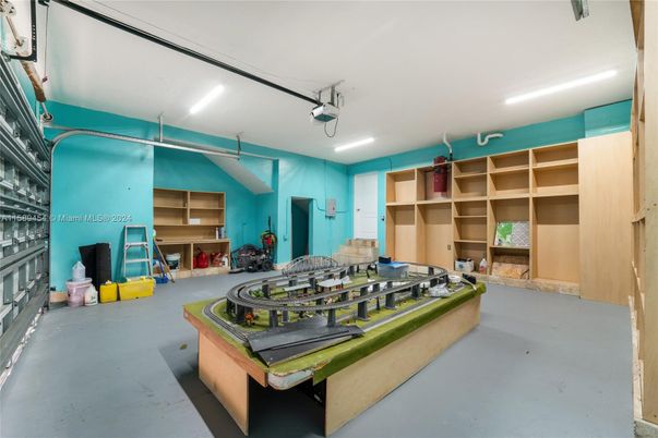 Interior, Recessed Lighting