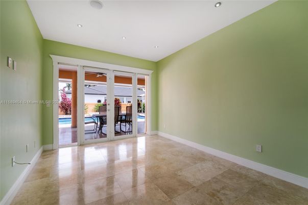 Dining room, Interior, Recessed Lighting
