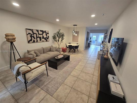 Dining room, Interior, Living room, Pendant Lights, Recessed Lighting