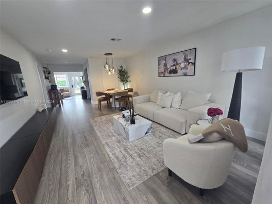 Dining room, Interior, Living room, Pendant Lights, Recessed Lighting, Wood Texture Flooring
