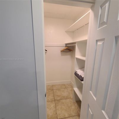 Interior, Walk-in Closets