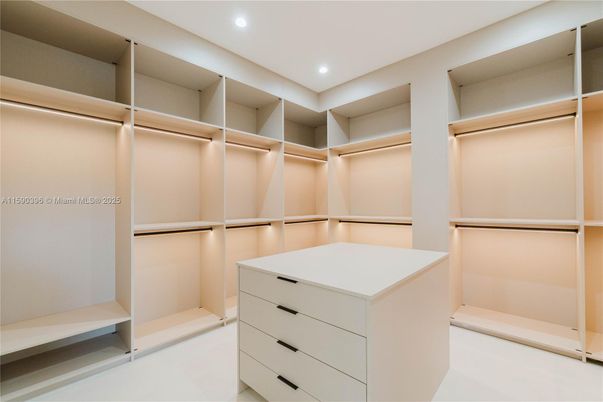 Interior, Recessed Lighting, Walk-in Closets