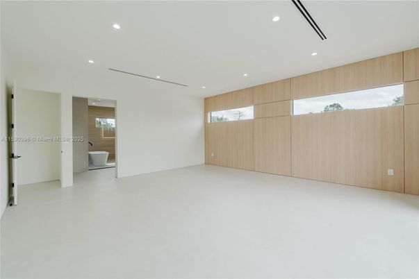 Empty room, Interior, Recessed Lighting, Wooden Walls