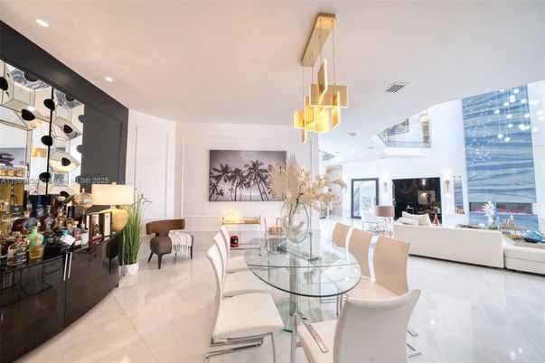 Dining room, Fireplace, Interior, Living room, Pendant Lights, Recessed Lighting