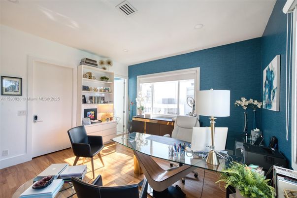 Home Office, Interior, Recessed Lighting, Wood Texture Flooring