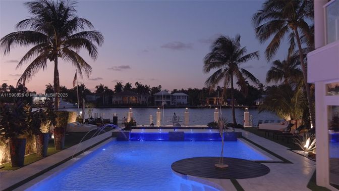 Exterior, Lake, Pool
