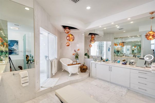 Bathroom, Dual Sink Vanities, Free Standing Baths, Interior, Pendant Lights, Recessed Lighting