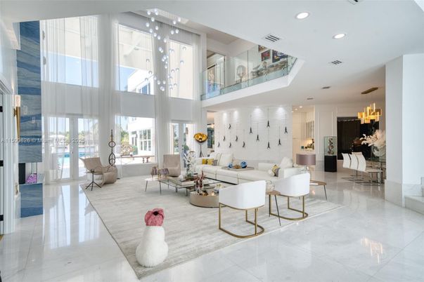 Chandelier, Dining room, Interior, Living room, Recessed Lighting