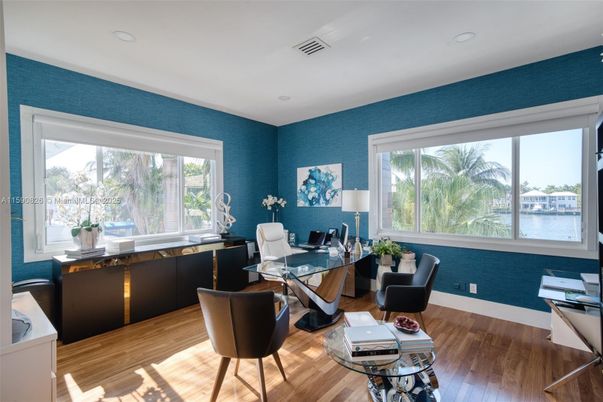 Home Office, Interior, Recessed Lighting, Wood Texture Flooring