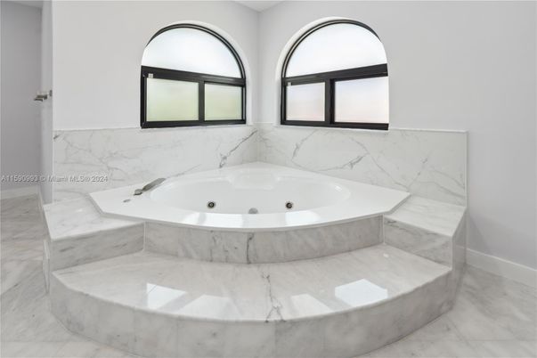 Bathroom, Interior, Marble, Marble Walls