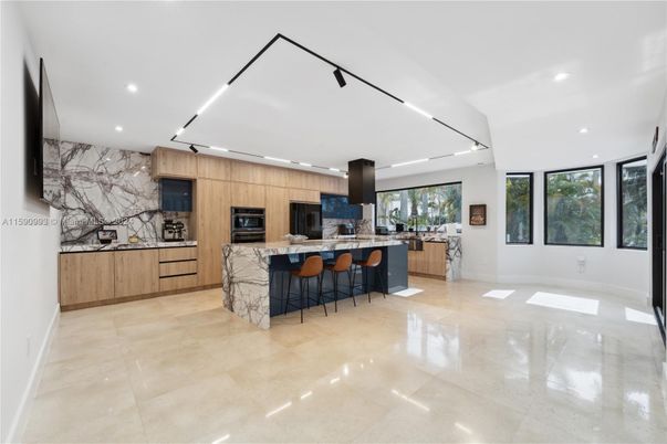 Interior, Kitchen, Marble Walls, Recessed Lighting