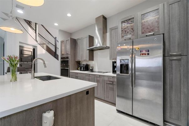 Interior, Kitchen, Pendant Lights, Recessed Lighting, Stainless Steel Appliances