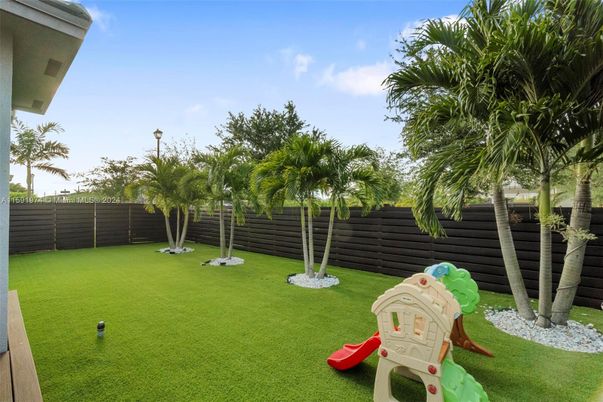 Backyard, Exterior, Playground