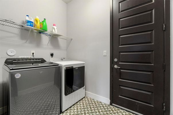 Interior, Utility Closets, Washer