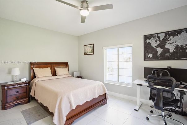 Bedroom, Home Office, Interior