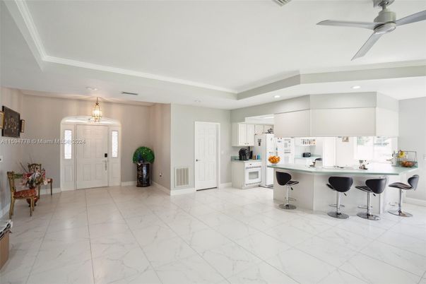 Interior, Kitchen, Marble, Recessed Lighting