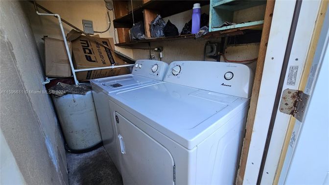 Interior, Utility Closets, Washer