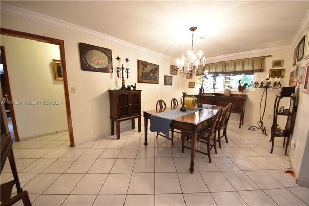 Chandelier, Dining room, Interior