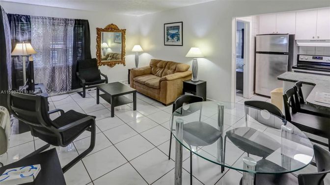Dining room, Interior, Kitchen, Living room