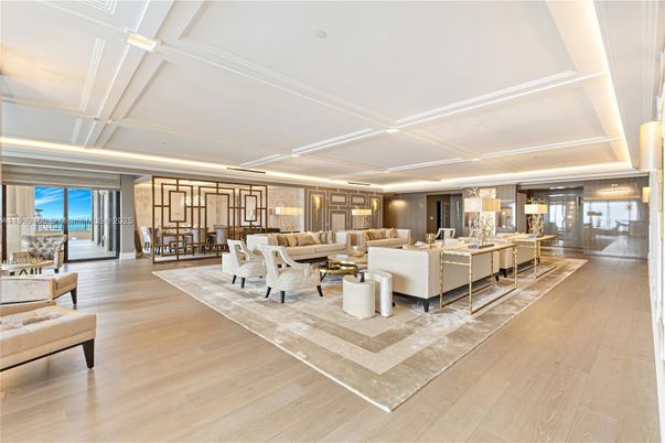 Dining room, Interior, Kitchen, Living room, Pendant Lights, Recessed Lighting, Wood Texture Flooring