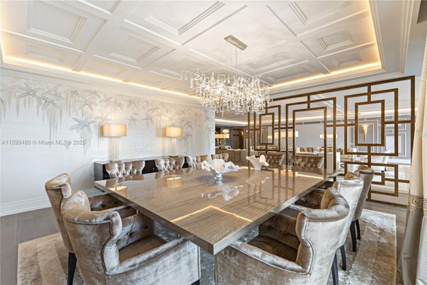 Chandelier, Dining room, Interior, Recessed Lighting, Wood Texture Flooring