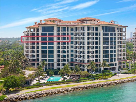 Exterior, Facade, Condo Building