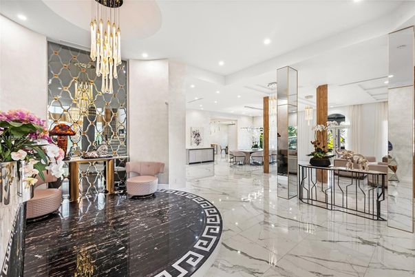 Chandelier, Interior, Marble, Pendant Lights, Recessed Lighting