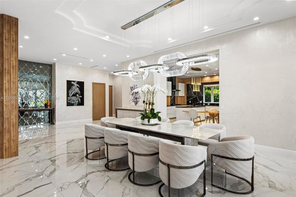 Dining room, Interior, Kitchen, Marble, Pendant Lights, Recessed Lighting