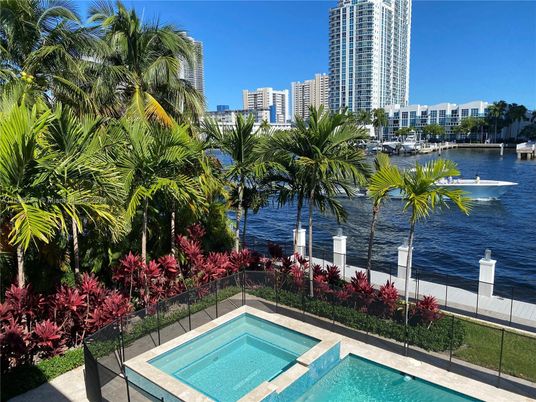 Exterior, Lake, Pool