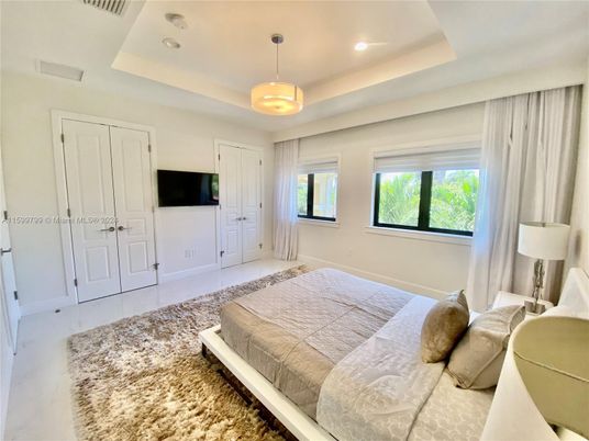 Bedroom, Interior, Pendant Lights, Recessed Lighting