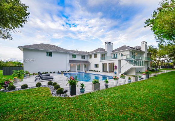 Backyard, Exterior, Pool