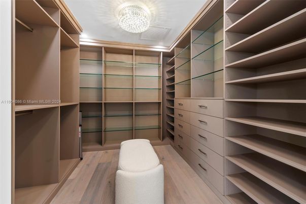 Chandelier, Interior, Walk-in Closets, Wood Texture Flooring
