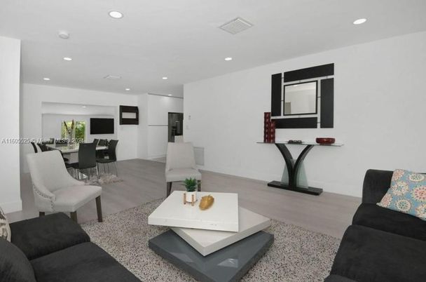 Dining room, Interior, Living room, Recessed Lighting, Wood Texture Flooring