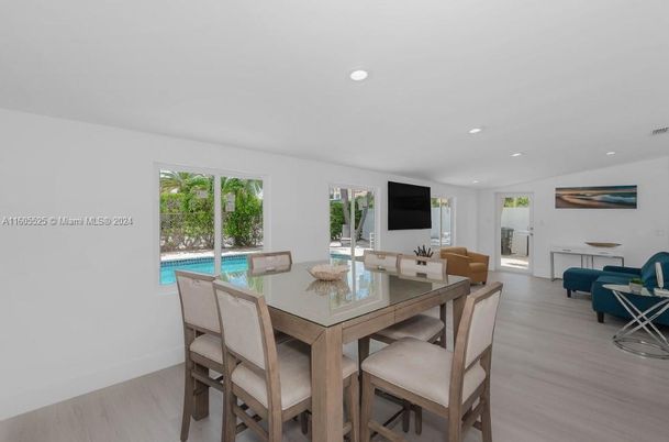 Dining room, Interior, Living room, Recessed Lighting, Wood Texture Flooring