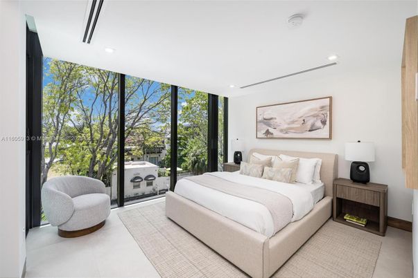 Bedroom, Fireplace, Interior, Recessed Lighting