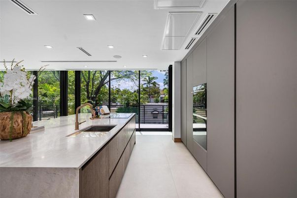 Interior, Kitchen, Recessed Lighting