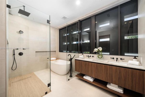 Bathroom, Dual Sink Vanities, Free Standing Baths, Glass Shower, Interior, Recessed Lighting