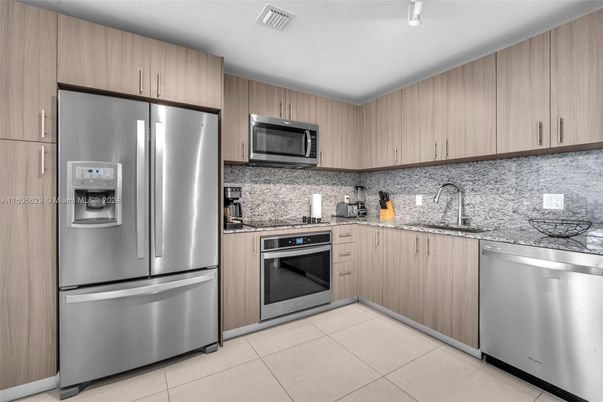 Interior, Kitchen, Stainless Steel Appliances