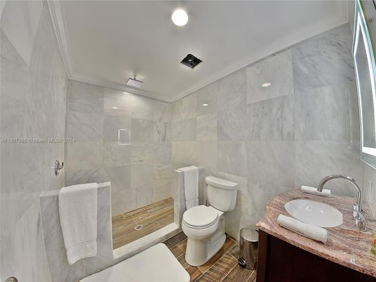 Bathroom, Interior, Marble Walls, Recessed Lighting, Wood Texture Flooring