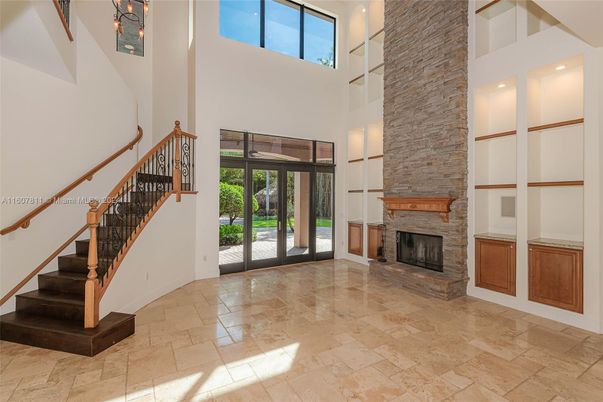 Fireplace, Interior, Recessed Lighting