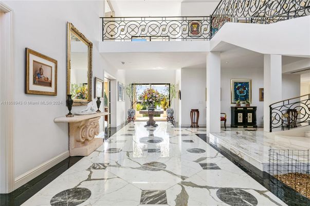 Interior, Marble, Recessed Lighting