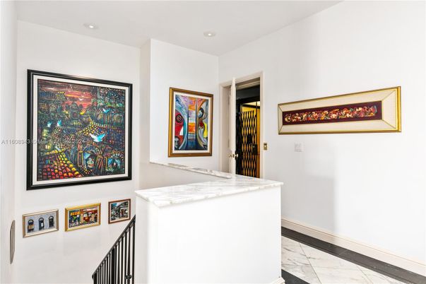 Interior, Marble, Recessed Lighting