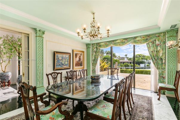 Chandelier, Dining room, Interior, Marble
