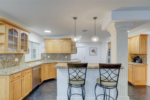Interior, Kitchen, Pendant Lights, Recessed Lighting, Stainless Steel Appliances