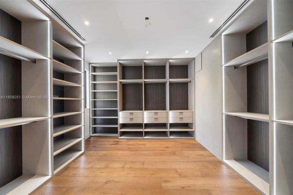 Interior, Recessed Lighting, Walk-in Closets, Wood Texture Flooring