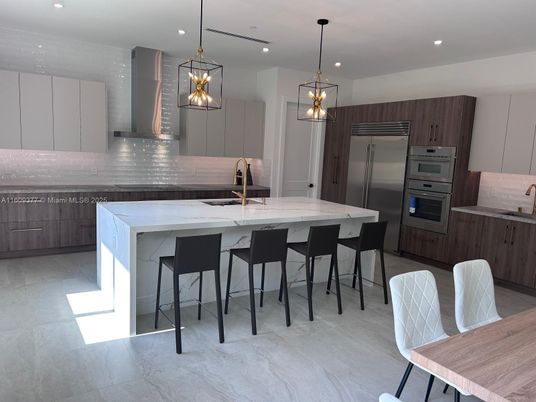 Interior, Kitchen, Pendant Lights, Recessed Lighting, Stainless Steel Appliances