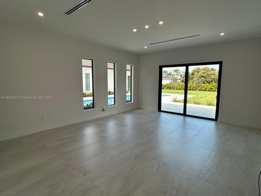 Empty room, Interior, Marble, Recessed Lighting