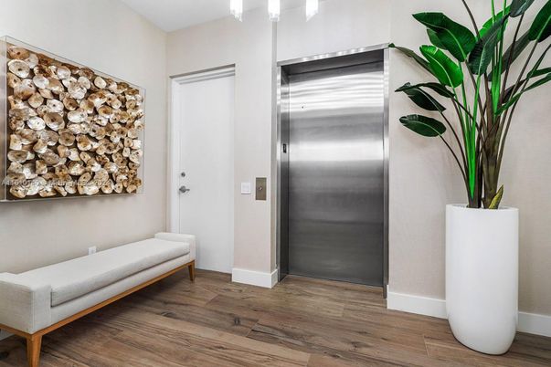 Elevator, Interior, Wood Texture Flooring