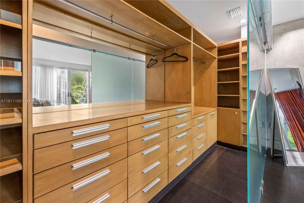Interior, Recessed Lighting, Walk-in Closets