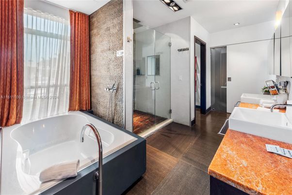 Bathroom, Free Standing Baths, Glass Shower, Interior, Recessed Lighting